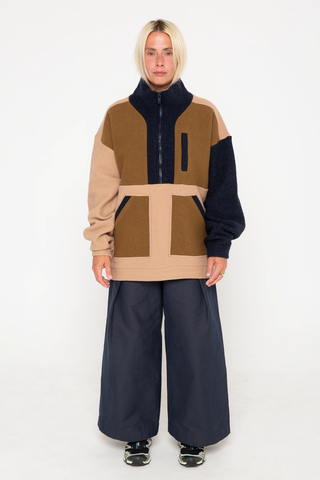 Beige/Navy fleece half zip jacket