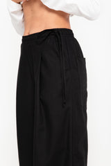 Black relaxed trousers