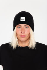 Black classic merino beanie