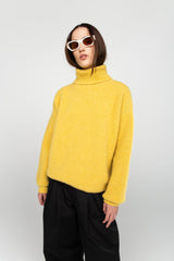 Yellow alpaca rib turtleneck