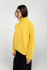 Yellow alpaca rib turtleneck