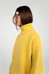 Yellow alpaca rib turtleneck