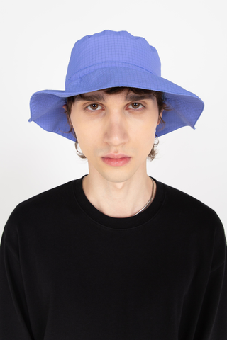 Iris blue bucket hat